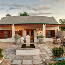 Oude Waenhuis, hotel in Nieu-Bethesda