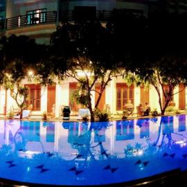 Wavelength Hotel & Wellness Center, hotel Mirissában