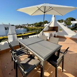 Casa la Marinera, hotel u gradu Binibeca