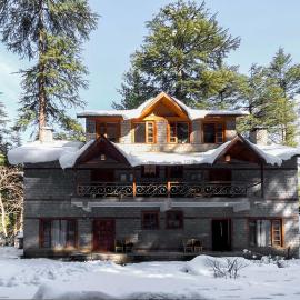 StayVista at Casa Bella Vista- Luxury Stay, Central Manali