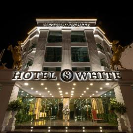 HOTEL S WHITE