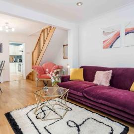 Stunning Victorian 3 Bed House Central Windsor