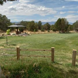 Hacienda Roja - The Cedars #7 at Wind Walker Homestead، فندق في Spring City
