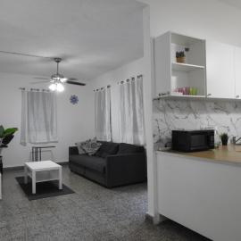 Casa Del Sol-Unit A, Hotel in Bayamon