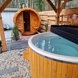 CHALET HARMONY prive WELLNESS, hotel en Putten