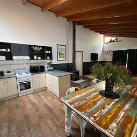 The Blue Wren Lodge 111 – hotel w mieście Halls Gap