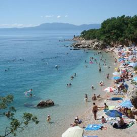 Apartman Hana u blizini ronilačkog kluba i Kostrenskih plaža: Kostrena şehrinde bir otel