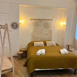 Cassis, charmant appart en face de la plage., hotel u gradu 'Cassis'