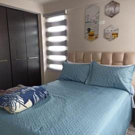 Lujoso Apartamento Frente al Estadio Bellavista, hotell i Ambato