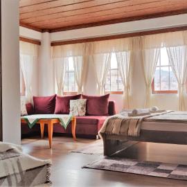 Chardaka Guest House, hotel en Kalofer