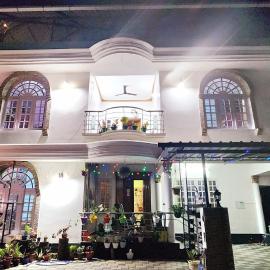 JJ's White House, hotel u gradu 'Trichūr'