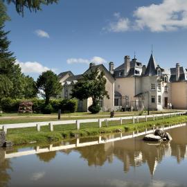 Le Château D'orfeuillette、ラ・ガルドのホテル