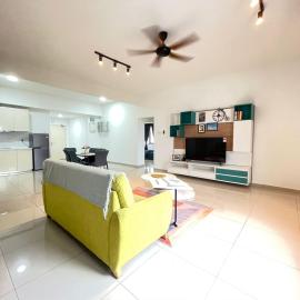 Family Cozy Homestay - Alpha IVF at Strand Mall