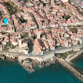 Rue Guillaumont heart of old Antibes