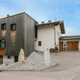 Apartment Lisa by Interhome, hotell sihtkohas Wiesing