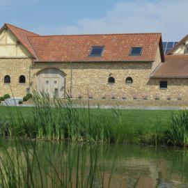 Hoeve Lavigne, hotel in Wellen