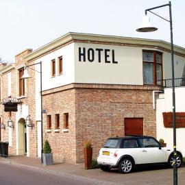 Hotel Huys van Heusden, hotell i Asten