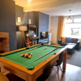 Family friendly, Modern House just 1m from Bike Park Wales