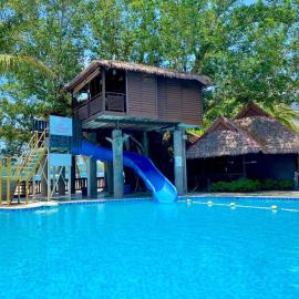 Malibest Resort, hotel u gradu Pantai Čenang