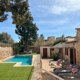 Villa Petita Llombards, hotel u gradu Llombarts