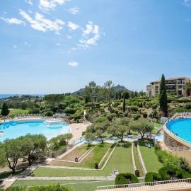 Village pierre et vacances cap Estérel, vue mer et Estérel, classé 3 étoiles