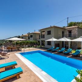 Villas On The Clouds, hotel i Apolpaina