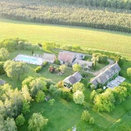 Beautiful country house 1 hr 45 min from Paris, Hotel in Surfonds