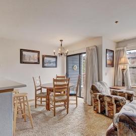 River Mtn Lodge W219