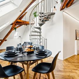 Maisonette-Wohnung mit freigelegtem Fachwerk, Hotel in Meckenbeuren