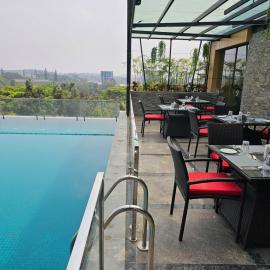 Quality Inn Rockwell Grand-Bangalore International Airport, hotel sa Bangalore