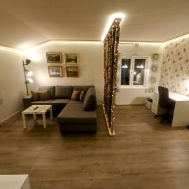 Exklusiv flat with office 25 min from Östersund، فندق في Ytterån
