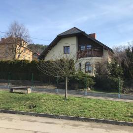 Dům u koupaliště, hotel in Česká Kamenice