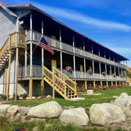 The Eggemoggin Reach Inn: Brooklin şehrinde bir otel