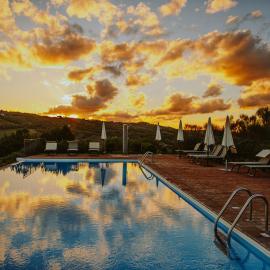Tenuta Pianirossi, hotel v destinaci Cinigiano