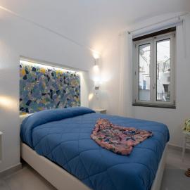 Vicolo stretto centro storico Amalfi, hotel u Amalfiju
