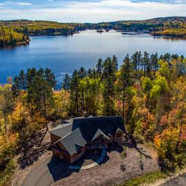 Lakefront Retreat at Giants Ridge: Golf, Hike, Ski, hotel u gradu 'Biwabik'