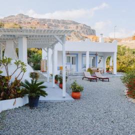Anatoli Traditional Villa، فندق في أرخانجلوس