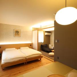 Neon Hotel - Luxury Sleep Retreat -, hôtel à Kanazawa