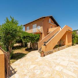 Apartment Neven, hotelli kohteessa Privlaka