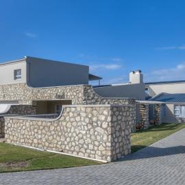 Engel: Struisbaai şehrinde bir otel