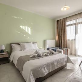Del Sol #5 Meteora Luxurious Family Suites, hotel a Kalabaka
