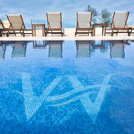 Luxurious Maisonette with Pool & Hot tub in Xaghra
