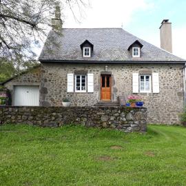 Gîte du Bosquet Pays de Salers Cantal, Hotel in Sainte-Eulalie