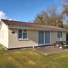 Light and bright 3 bedroom bungalow in Cornwall, hotel in Liskeard