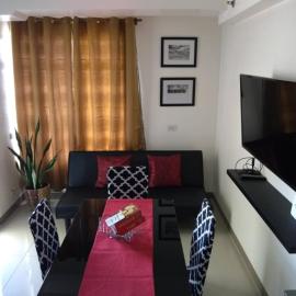 Mabolo Garden Flats - Quiet modern studio with balcony pool jogging trail near malls and IT Park