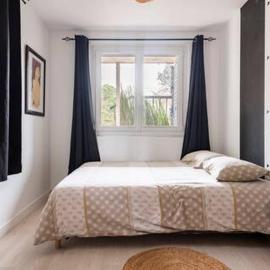 Chambre Zen Mérignac Aéroport Tram clim SDB priv