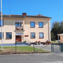 Eksjö Småland 2 ruime appartementen, khách sạn ở Höreda
