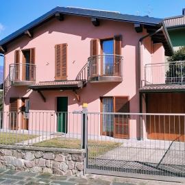 Doris' home, hotel v destinaci Pisogne