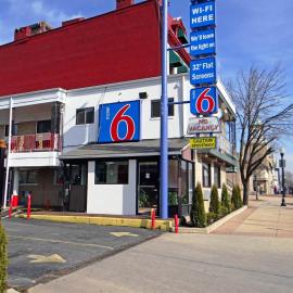 Motel 6 Baltimore MD, מלון בבולטימור