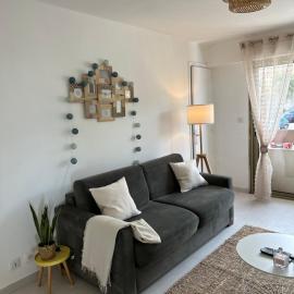 Spacieux studio à Golfe Juan 2 minutes des plages, hotel a Vallauris